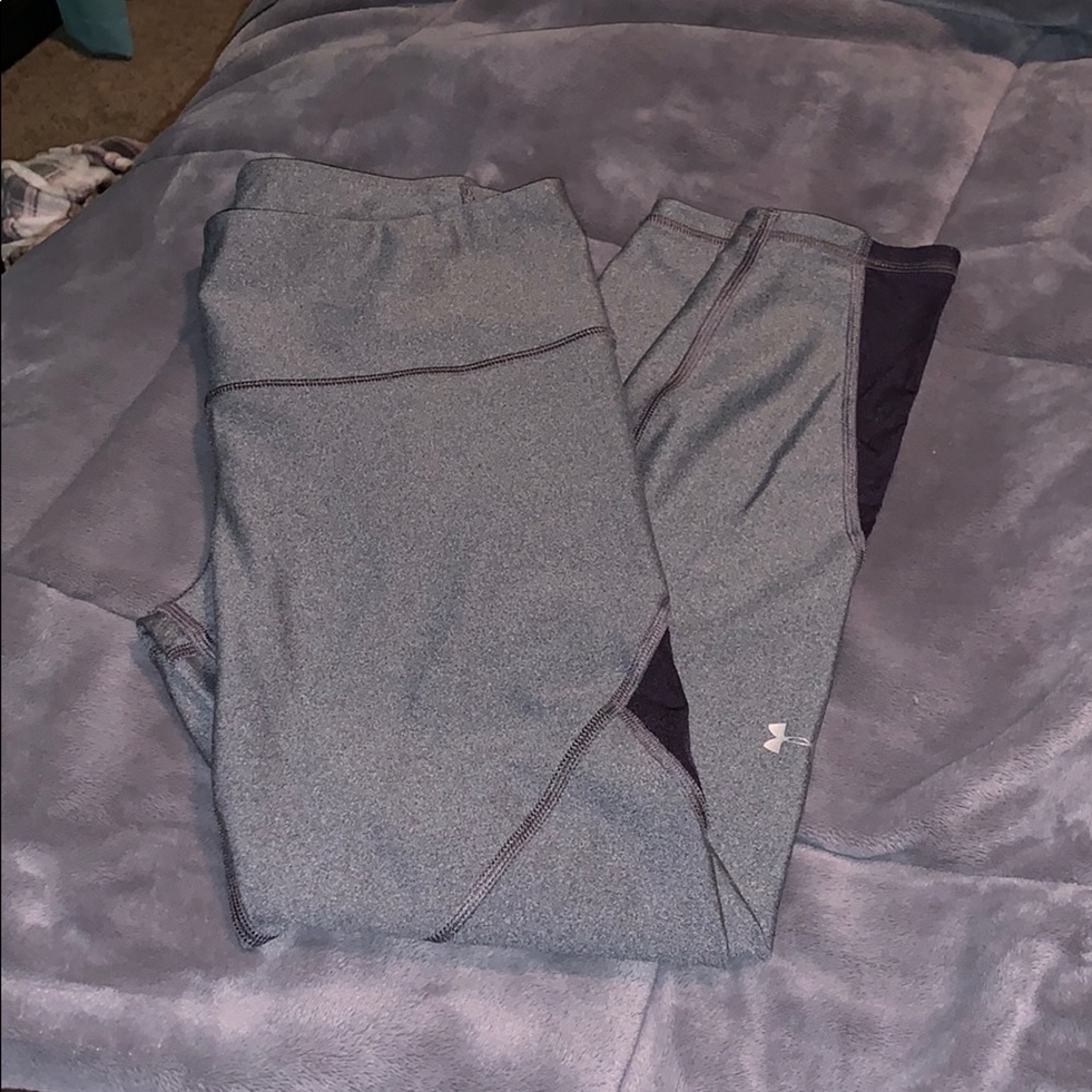 Gray under armor leggings